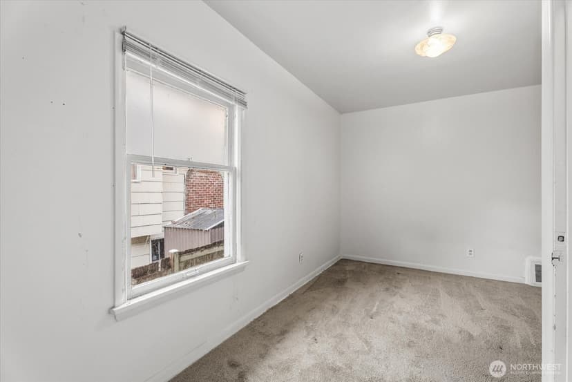 Property photo for 6533 5th Avenue NW, Seattle photo 16
