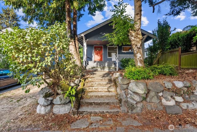 Property photo for 6533 5th Avenue NW, Seattle photo 3