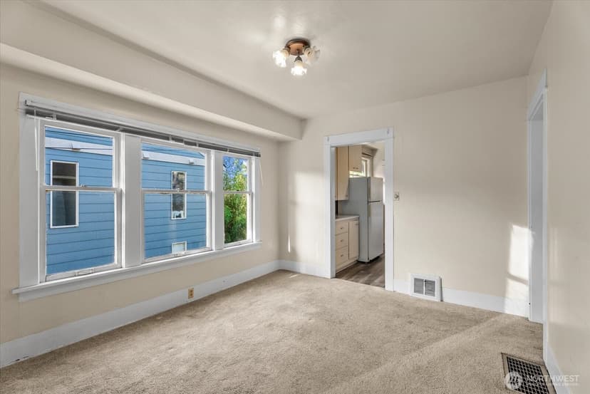 Property photo for 6533 5th Avenue NW, Seattle photo 8