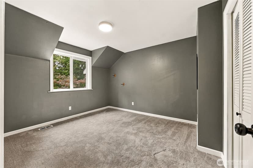 Property photo for 32060 56th Avenue S, Auburn photo 23