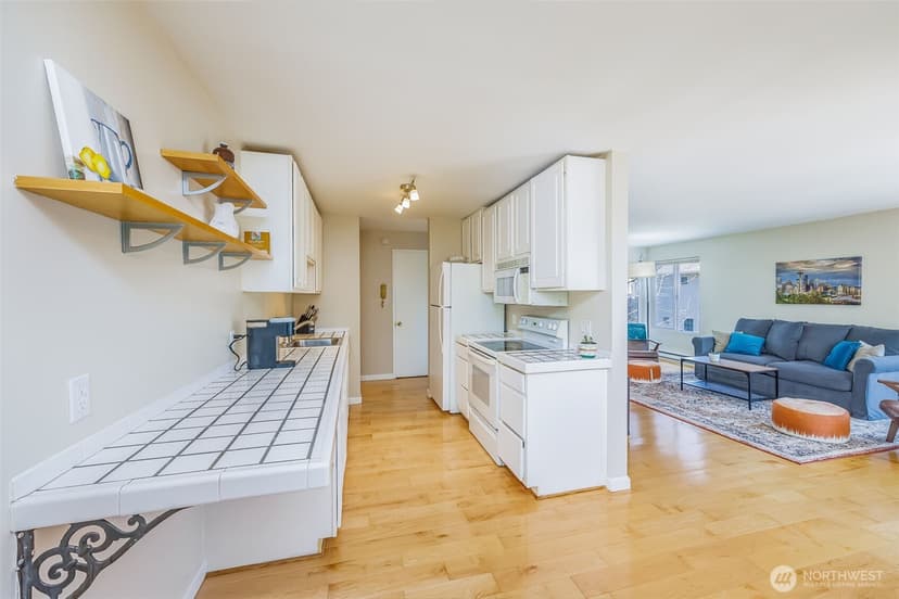 Property photo for 1214 Taylor Avenue N #201, Seattle photo 8