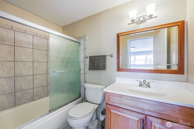 Property photo for 1214 Taylor Avenue N #201, Seattle photo 15