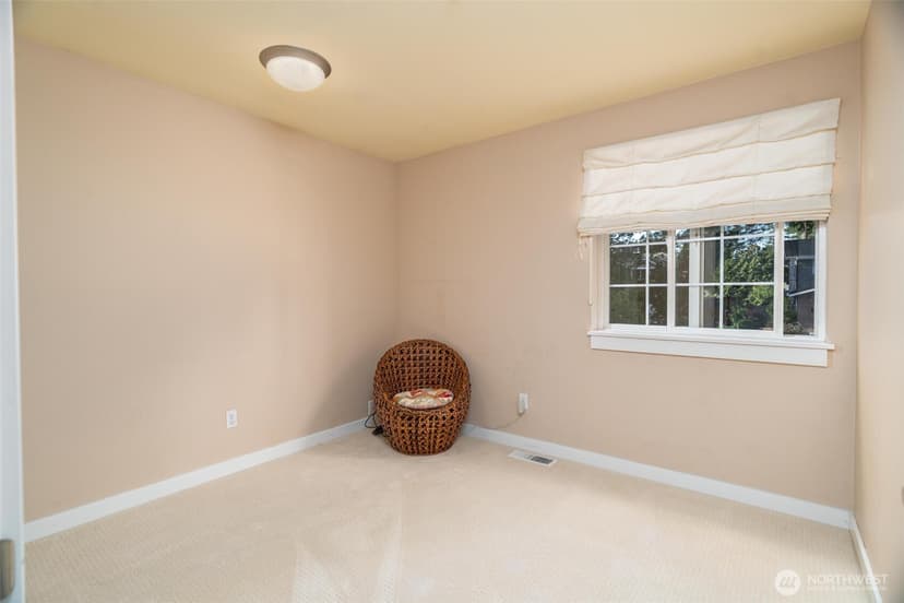 Property photo for 314 80th Place SW, Everett photo 16