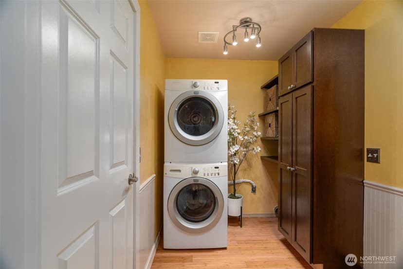 Property photo for 314 80th Place SW, Everett photo 12