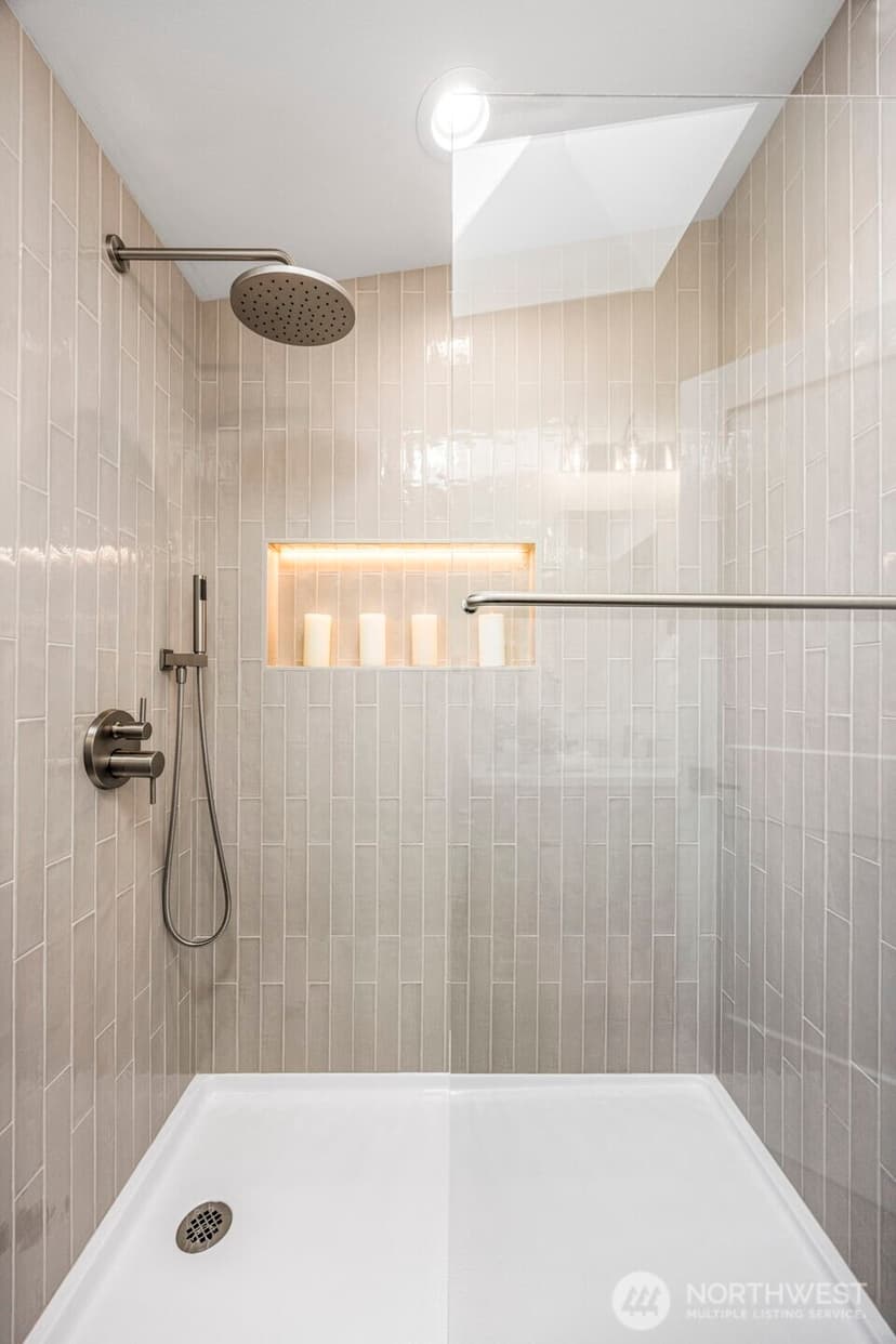 Property photo for 212 N 115th Street, Seattle photo 21