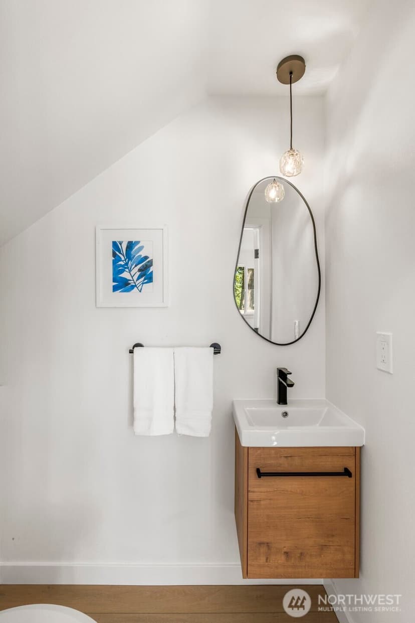 Property photo for 212 N 115th Street, Seattle photo 13