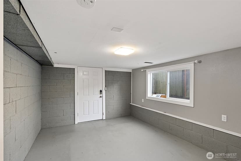 Property photo for 1712 11th Street, Bremerton photo 15