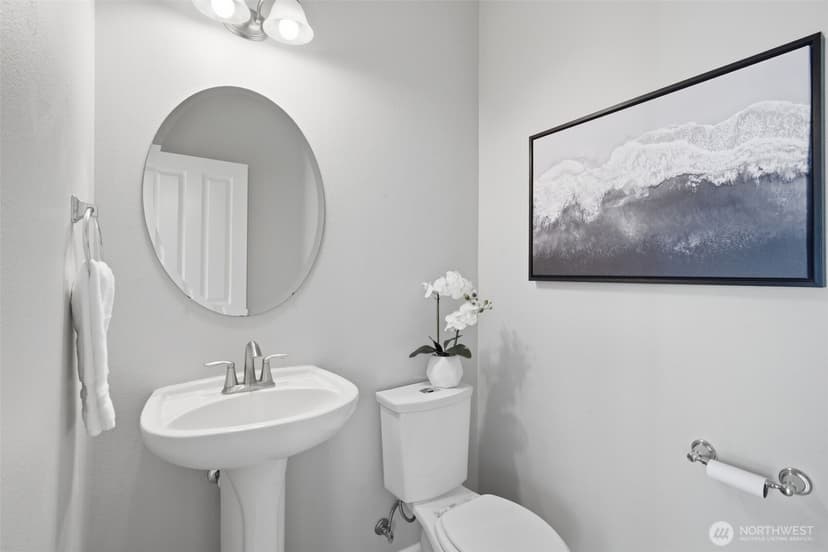 Property photo for 7624 39th Avenue S, Seattle photo 17