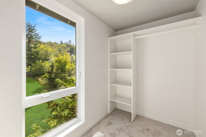 Property photo for 4959 Lynwood Center Road NE, Bainbridge Island photo 15