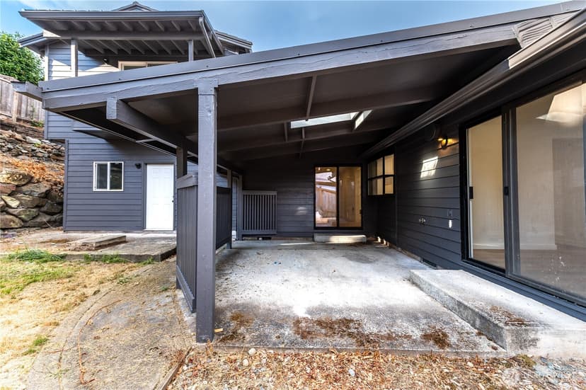 Property photo for 3624 Nassau Avenue NE, Tacoma photo 23
