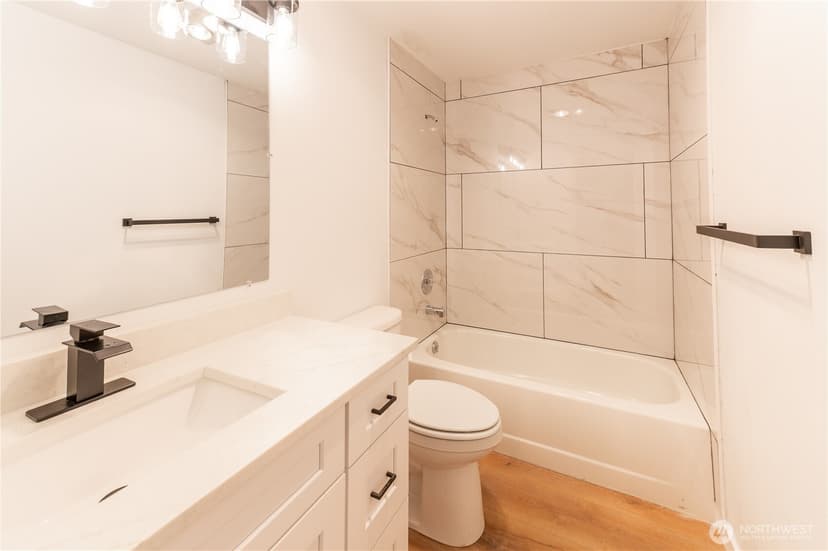 Property photo for 3624 Nassau Avenue NE, Tacoma photo 13