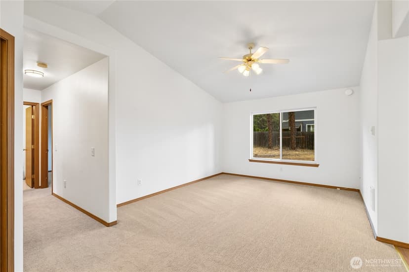 Property photo for 302 Denny Avenue, Cle Elum photo 10