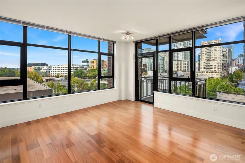 Property photo for 2911 2nd Avenue #902, Seattle photo 8