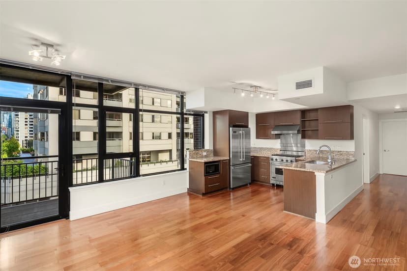 Property photo for 2911 2nd Avenue #902, Seattle photo 5