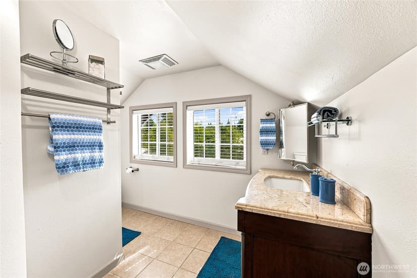 Property photo for 2803 9th Street SW, Puyallup photo 17