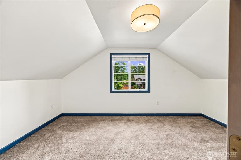 Property photo for 2803 9th Street SW, Puyallup photo 16