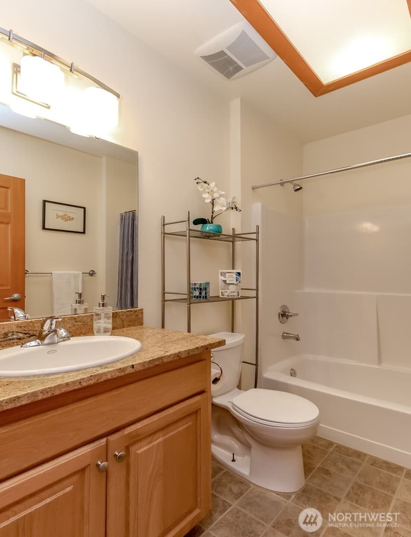 Property photo for 6121 Madrona Drive NE, Tacoma photo 19