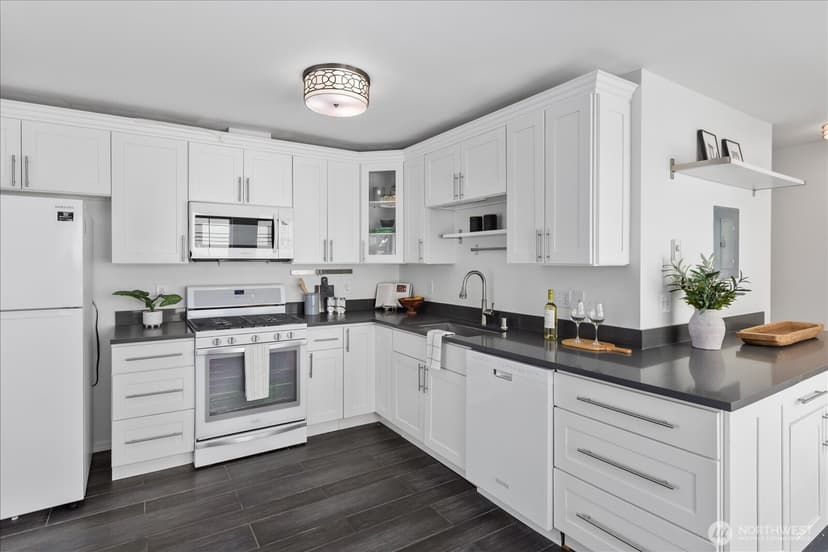 Property photo for 13716 Midvale Avenue N #C, Seattle