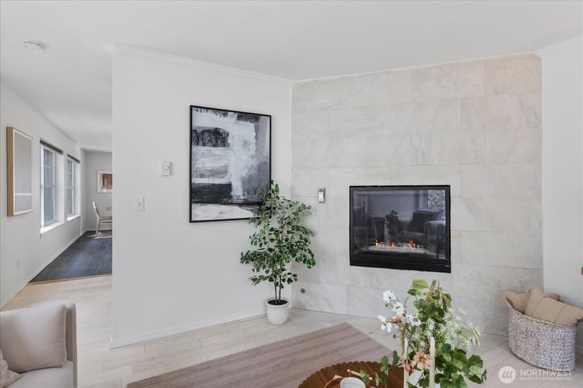 Property photo for 13716 Midvale Avenue N #C, Seattle photo 12
