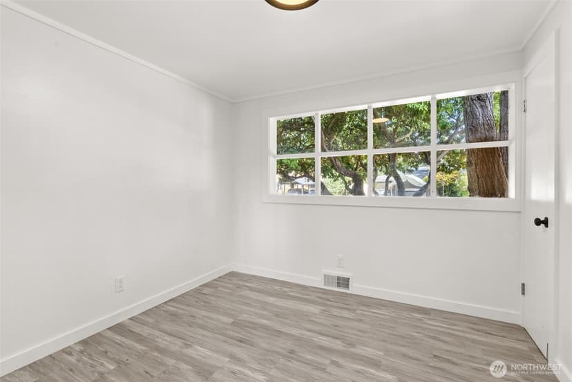 Property photo for 8518 Mount Tacoma Drive SW, Lakewood photo 12