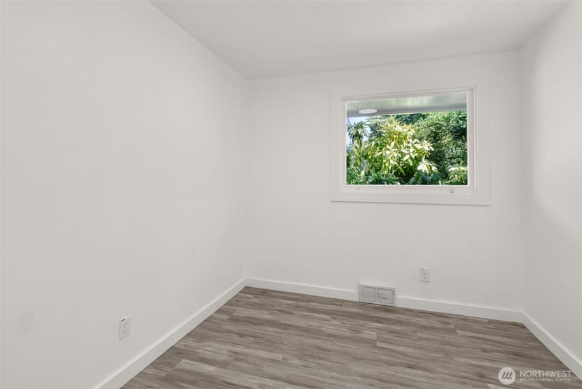 Property photo for 8518 Mount Tacoma Drive SW, Lakewood photo 11