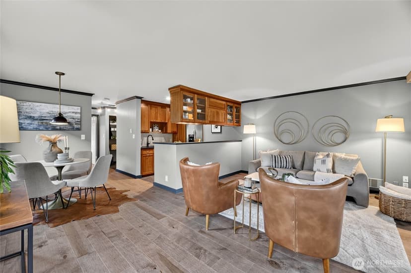 Property photo for 1616 41st Avenue E #305, Seattle photo 14