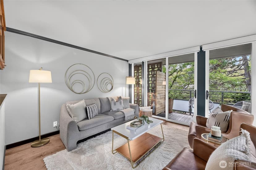 Property photo for 1616 41st Avenue E #305, Seattle photo 12