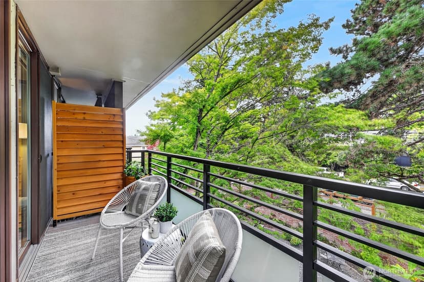 Property photo for 1616 41st Avenue E #305, Seattle photo 15