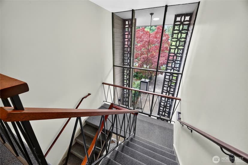 Property photo for 1616 41st Avenue E #305, Seattle photo 22