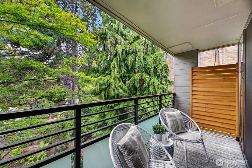 Property photo for 1616 41st Avenue E #305, Seattle photo 16