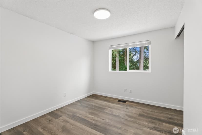Property photo for 12808 Military Road E, Puyallup photo 15
