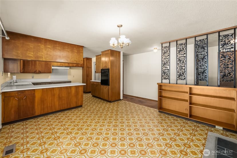 Property photo for 14926 11th Avenue Ct E, Tacoma photo 9