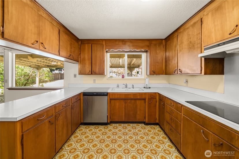 Property photo for 14926 11th Avenue Ct E, Tacoma photo 12