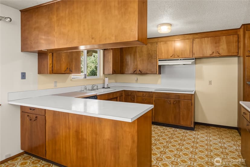 Property photo for 14926 11th Avenue Ct E, Tacoma photo 11