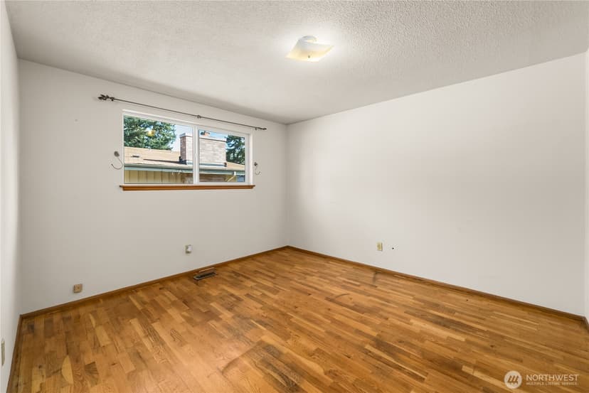 Property photo for 14926 11th Avenue Ct E, Tacoma photo 19