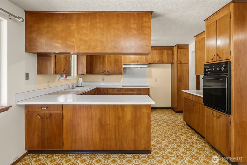 Property photo for 14926 11th Avenue Ct E, Tacoma photo 10