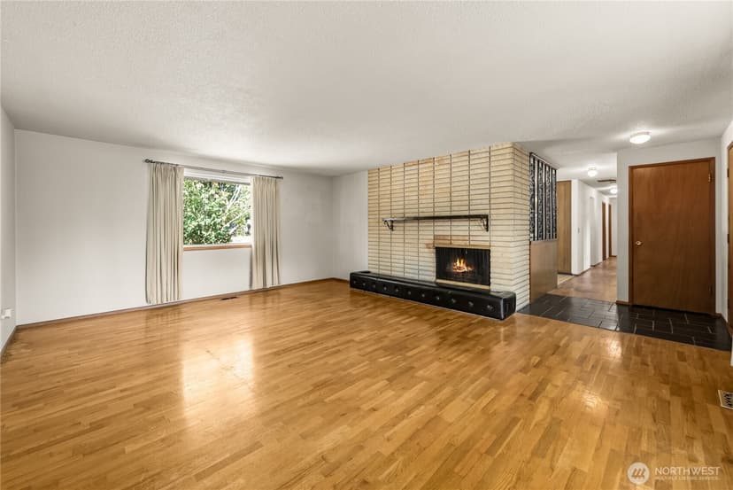 Property photo for 14926 11th Avenue Ct E, Tacoma photo 5
