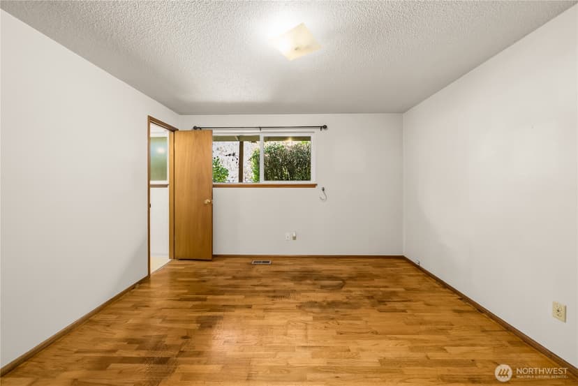 Property photo for 14926 11th Avenue Ct E, Tacoma photo 20