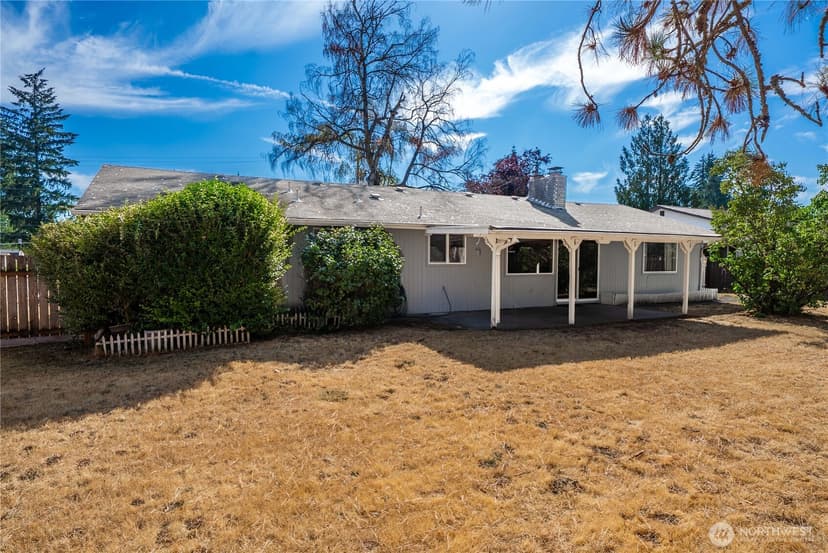 Property photo for 14926 11th Avenue Ct E, Tacoma photo 26