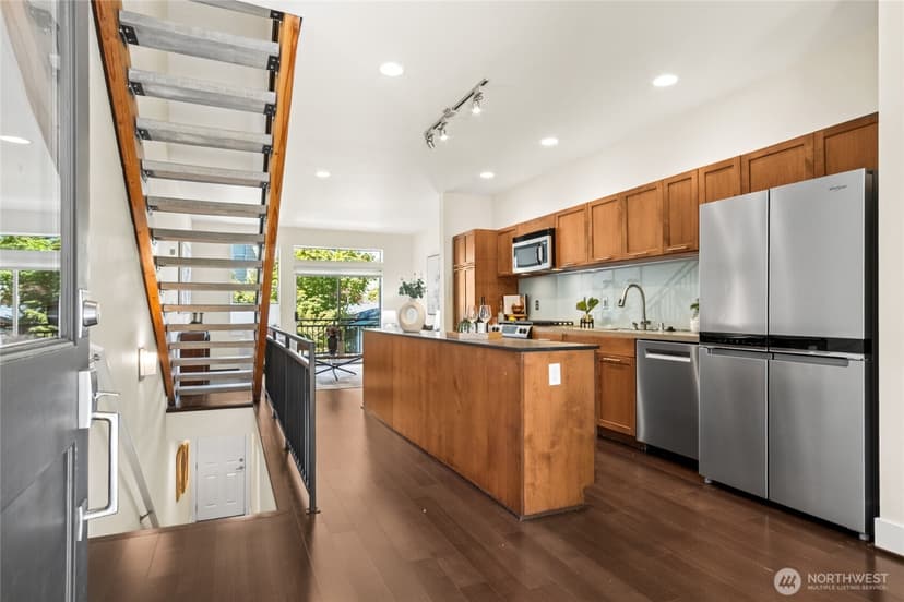 Property photo for 2804 S Columbian Way, Seattle photo 4