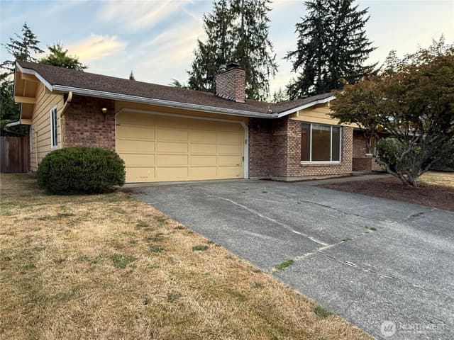 Property photo for 17421 NE 11th Street, Bellevue photo 3