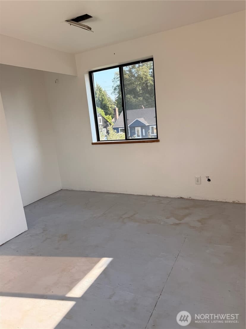 Property photo for 8711 Lawndale Avenue SW, Lakewood photo 20