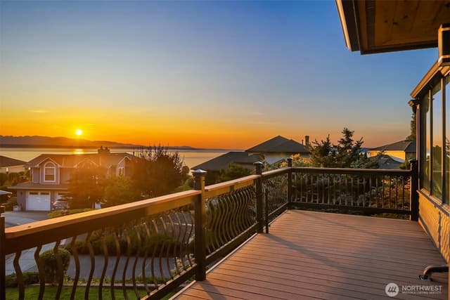 Property photo for 7723 168th Place SW, Edmonds photo 2