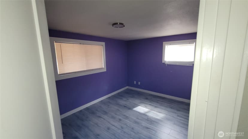 Property photo for 10204 47th Avenue SW, Lakewood photo 7