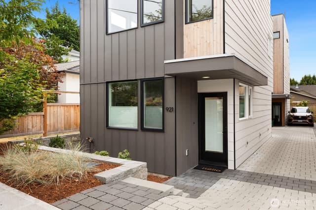 Property photo for 921 NW 59th Street, Seattle photo 2