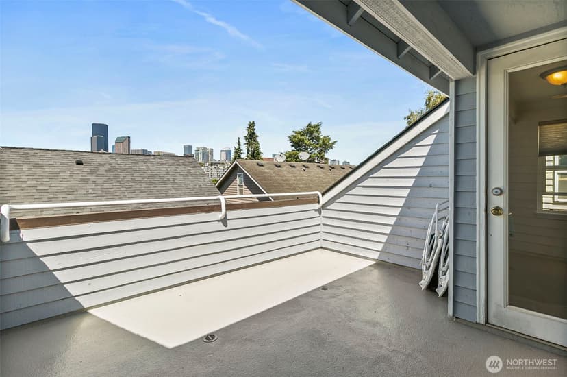 Property photo for 158 15th Avenue #B, Seattle photo 25