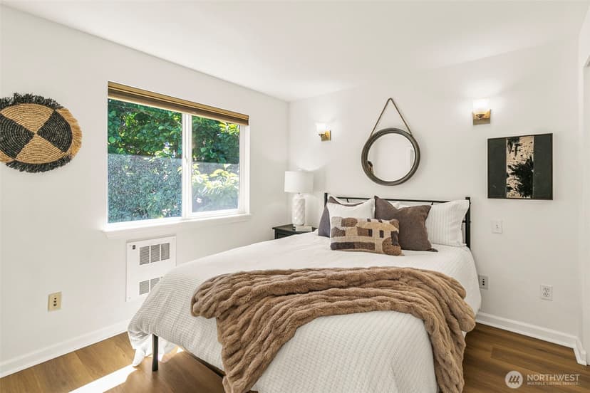 Property photo for 158 15th Avenue #B, Seattle photo 10