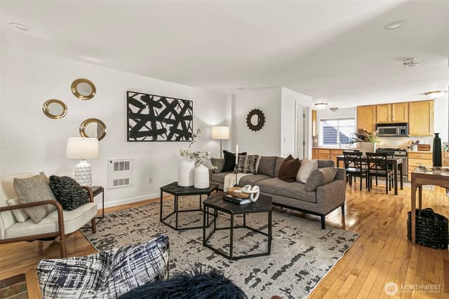 Property photo for 158 15th Avenue #B, Seattle