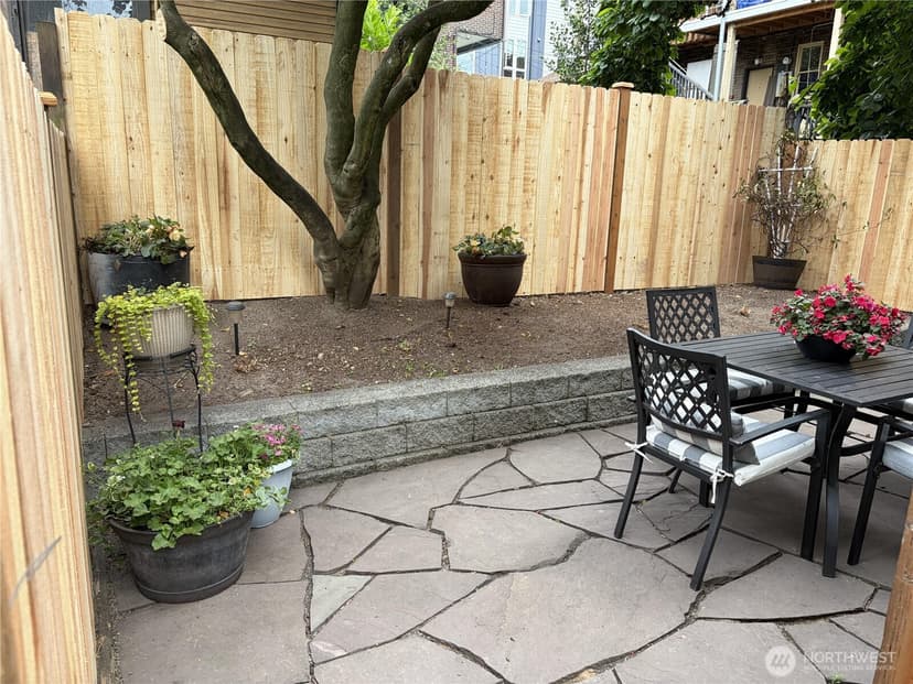 Property photo for 158 15th Avenue #B, Seattle photo 22