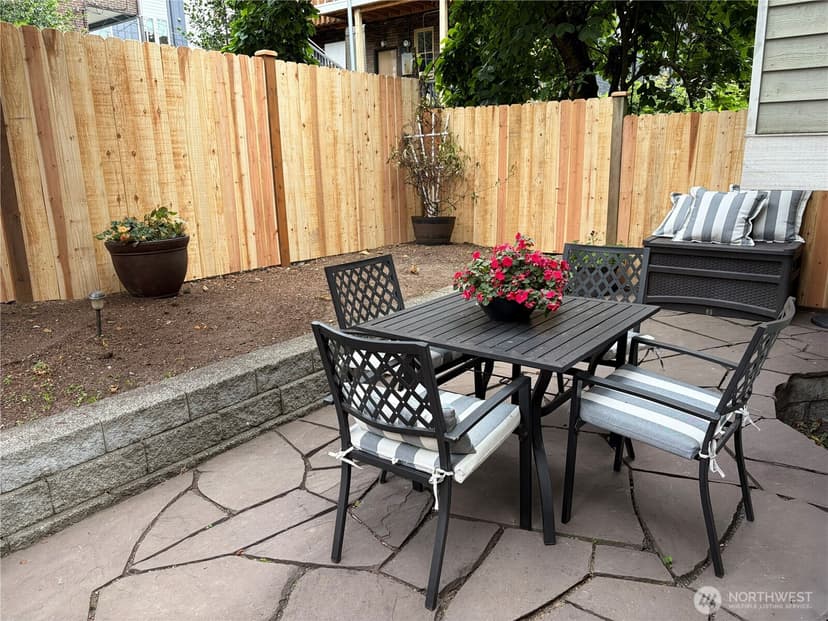 Property photo for 158 15th Avenue #B, Seattle photo 21
